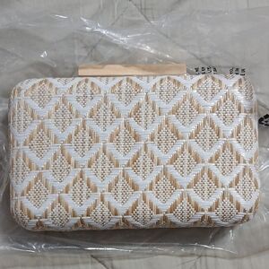 Urban Expressions Beige and White Woven Clutch